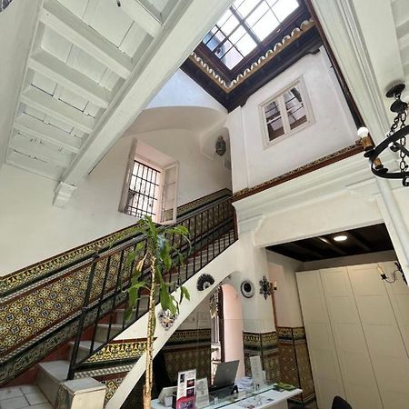 Hostal Atenas Севилья Экстерьер фото