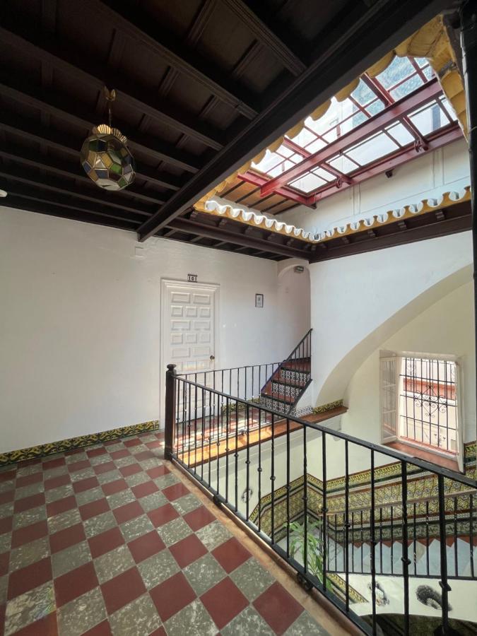 Hostal Atenas Севилья Экстерьер фото